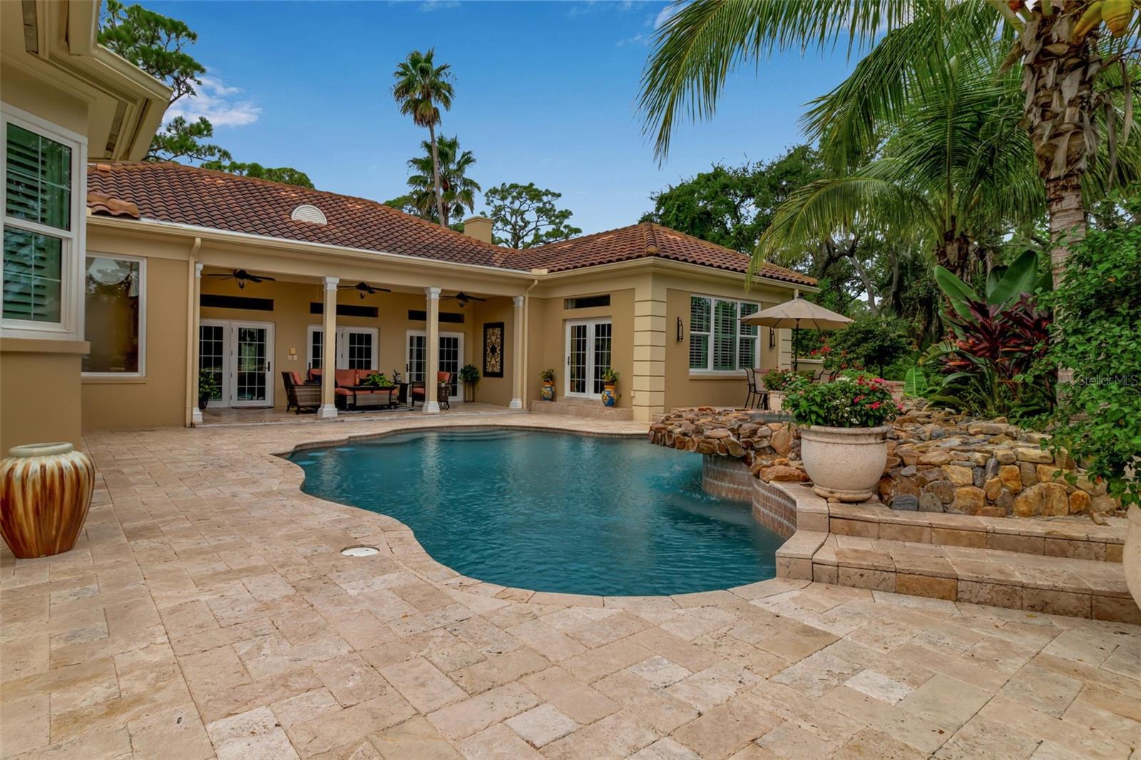 THE OAKS BAYSIDE - Residential