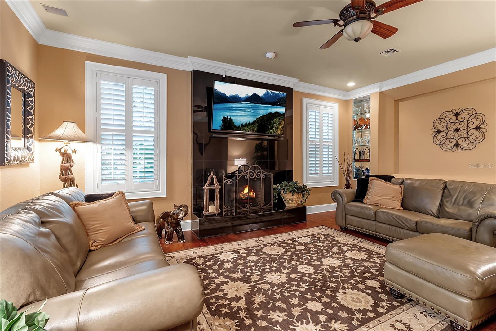 THE OAKS BAYSIDE - Residential