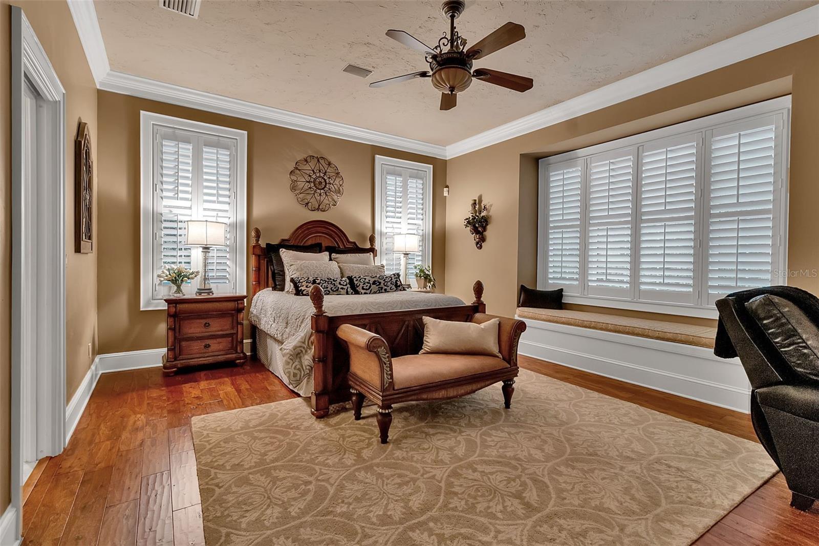 THE OAKS BAYSIDE - Residential