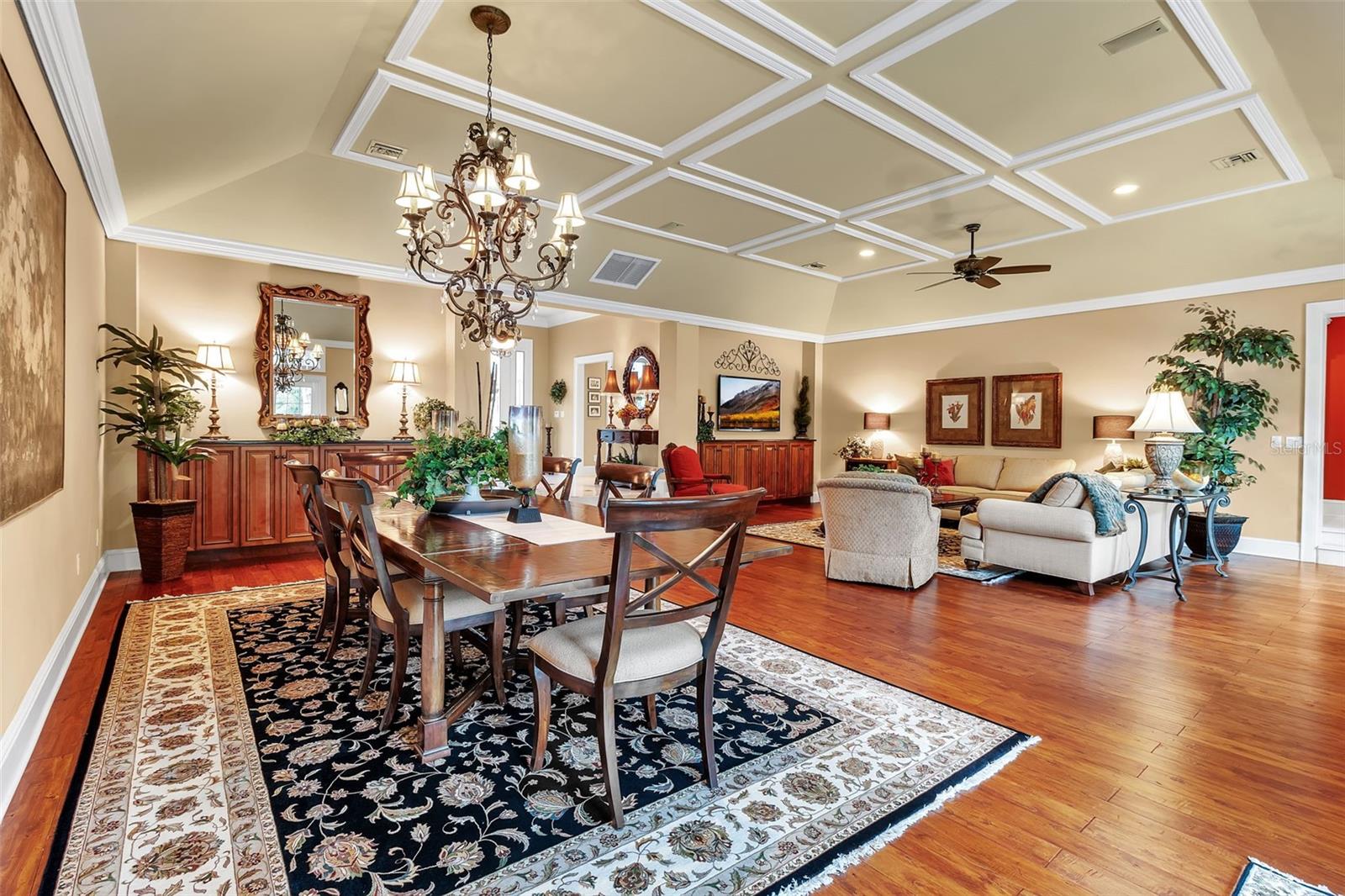 THE OAKS BAYSIDE - Residential