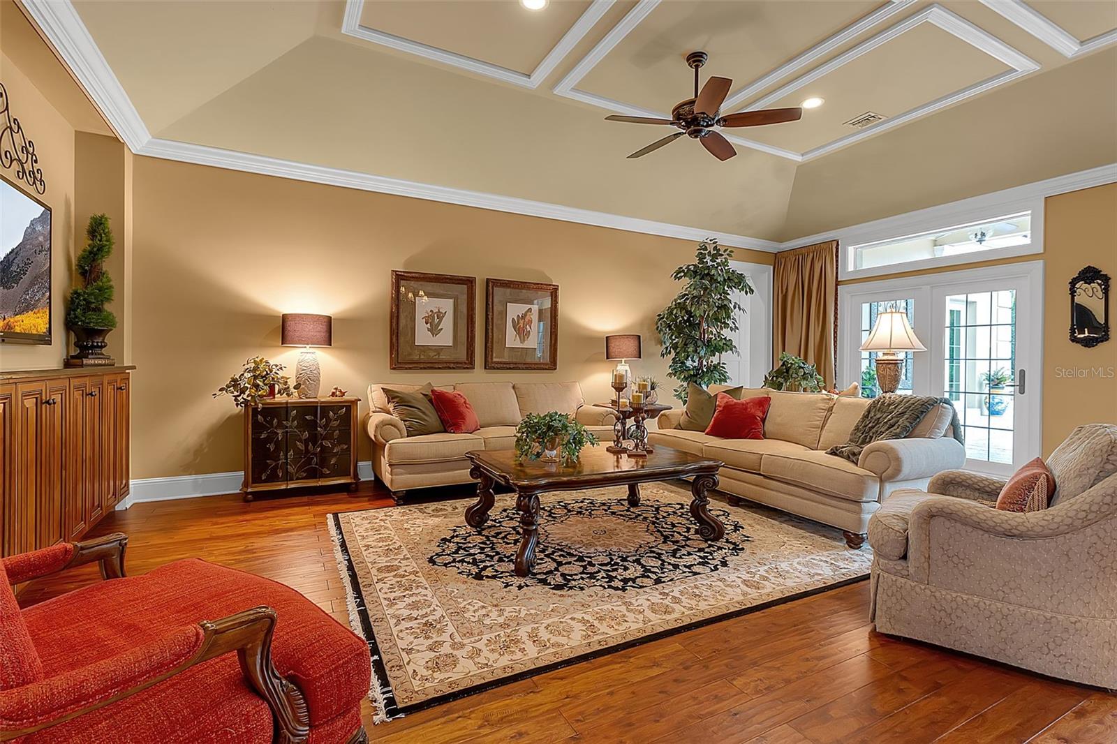 THE OAKS BAYSIDE - Residential