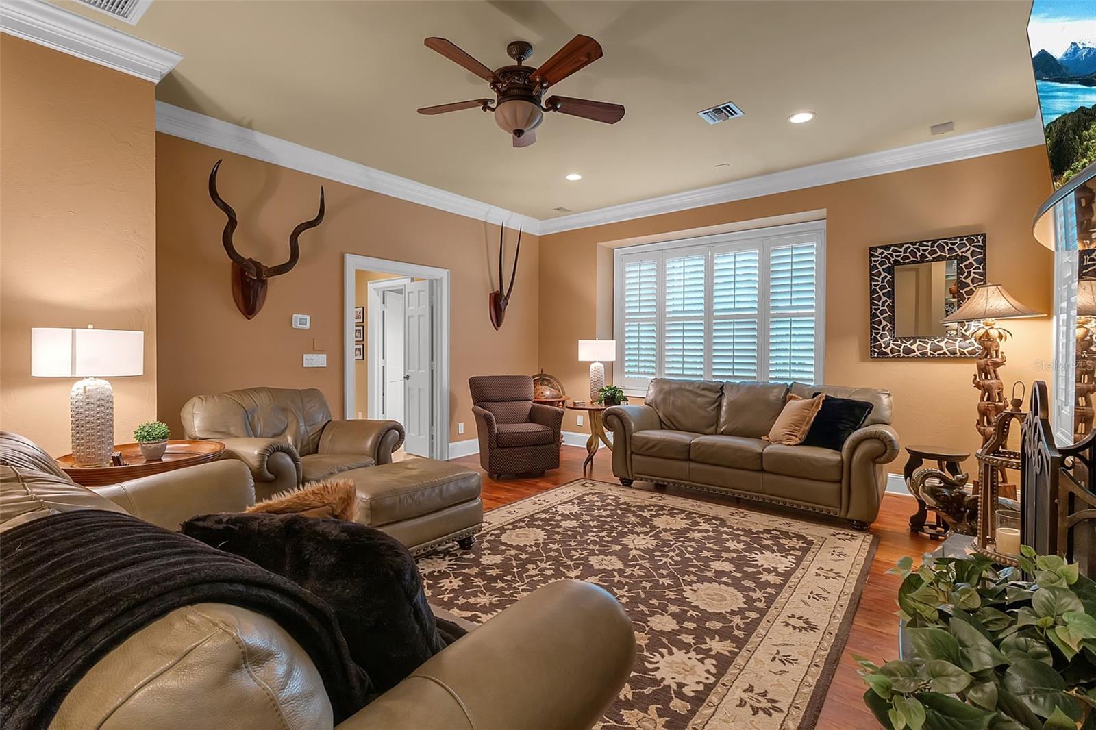 THE OAKS BAYSIDE - Residential