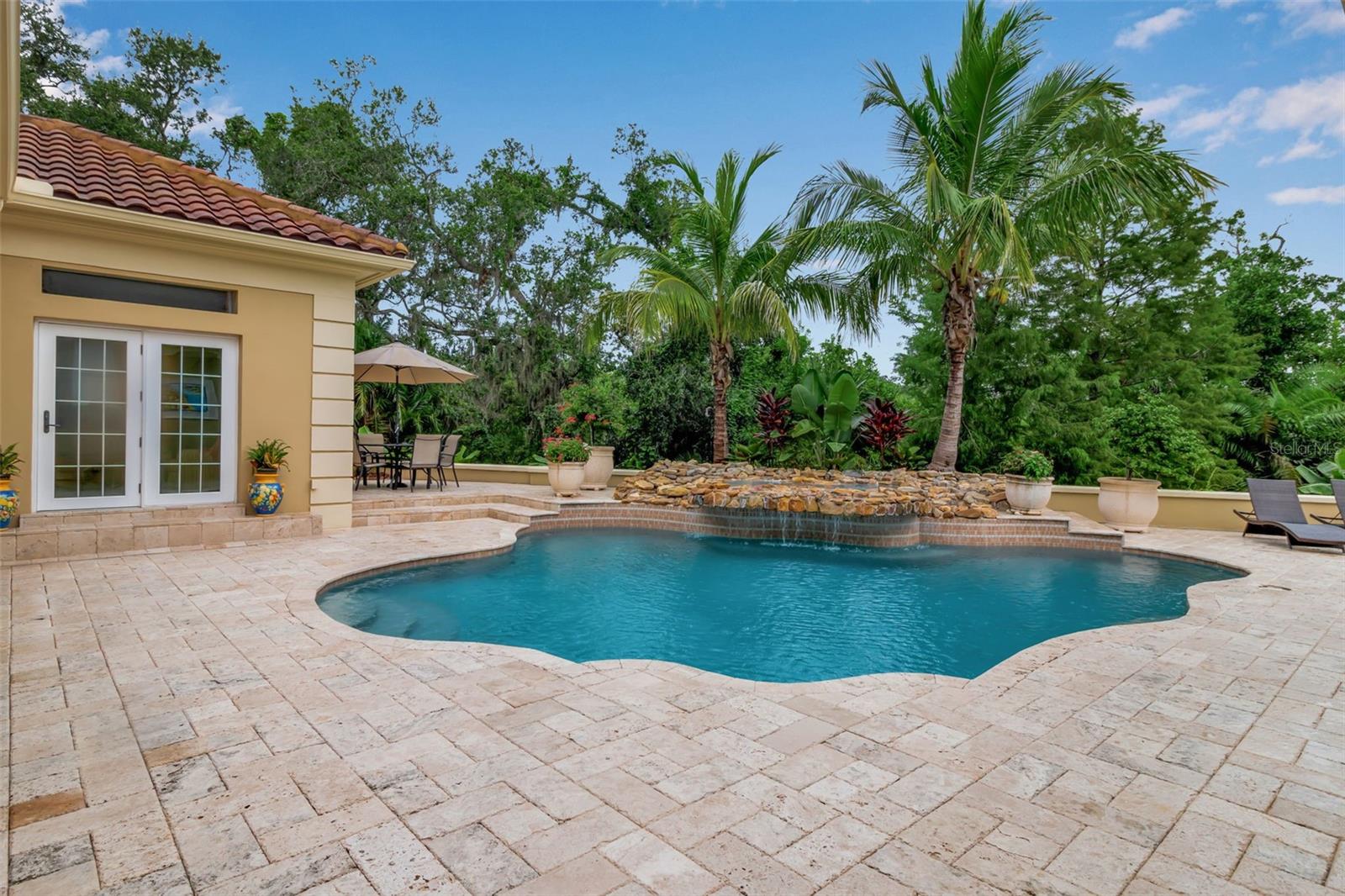 THE OAKS BAYSIDE - Residential