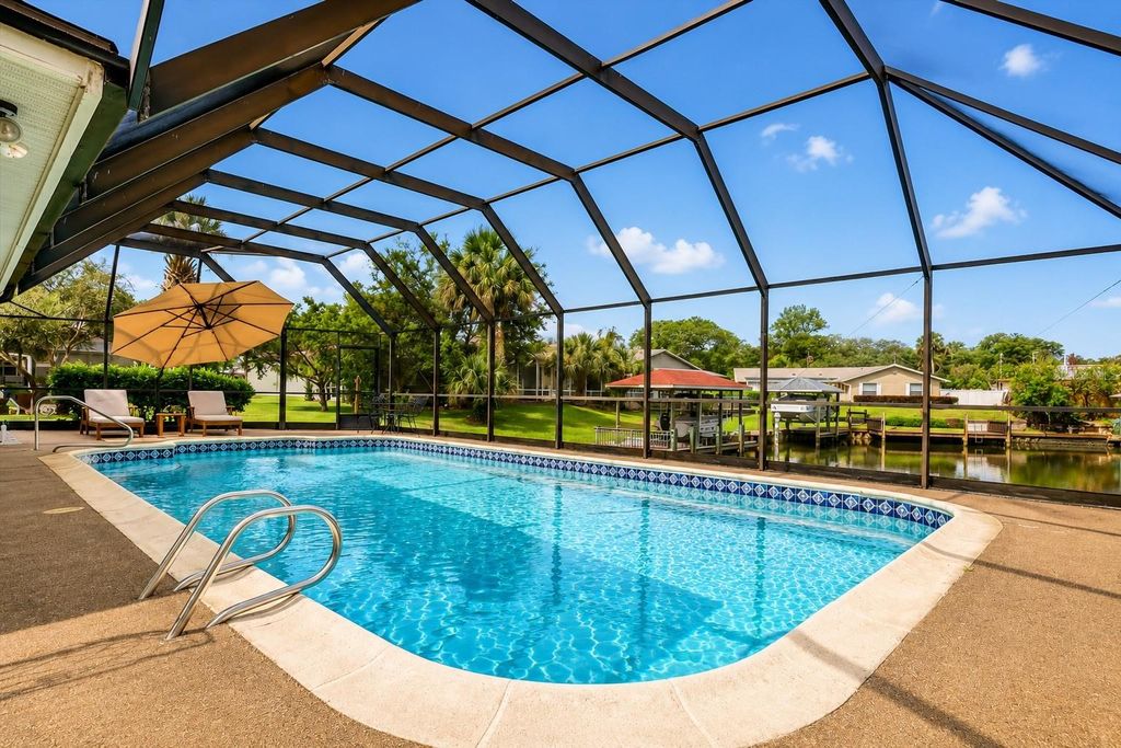 Photo of 31 Fleming Court, Palm Coast, FL 32137 (MLS # FC318838)