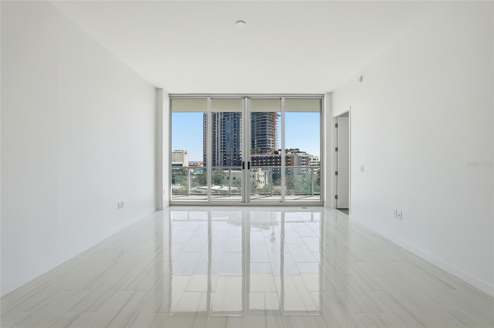 400 CENTRAL - Residential Lease