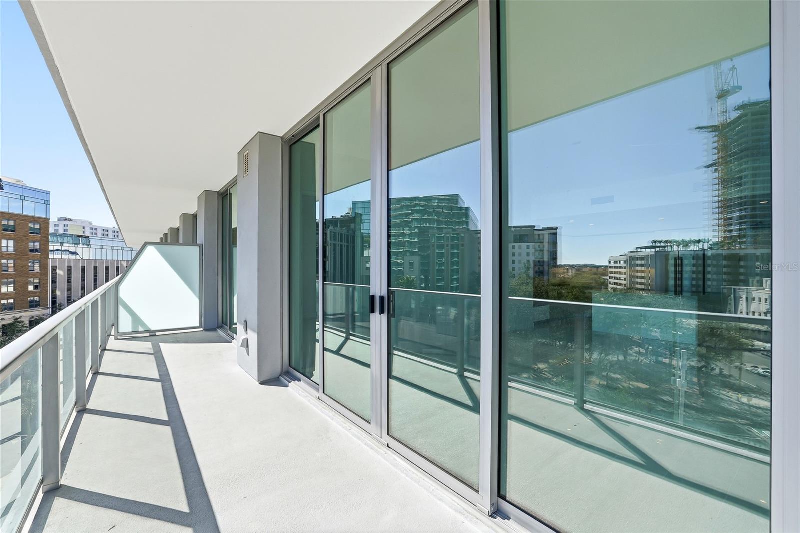 400 CENTRAL - Residential Lease