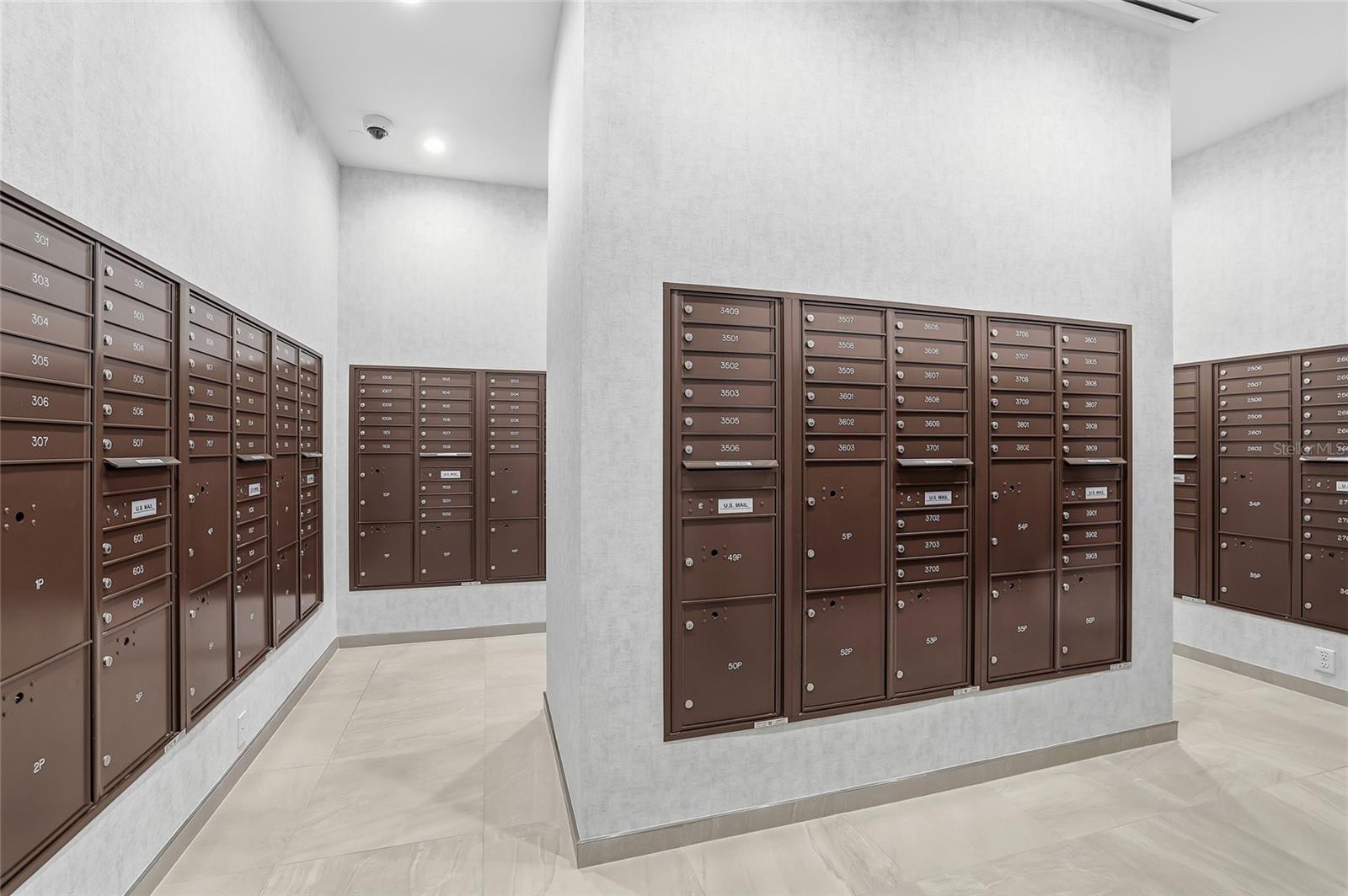 400 CENTRAL - Residential Lease