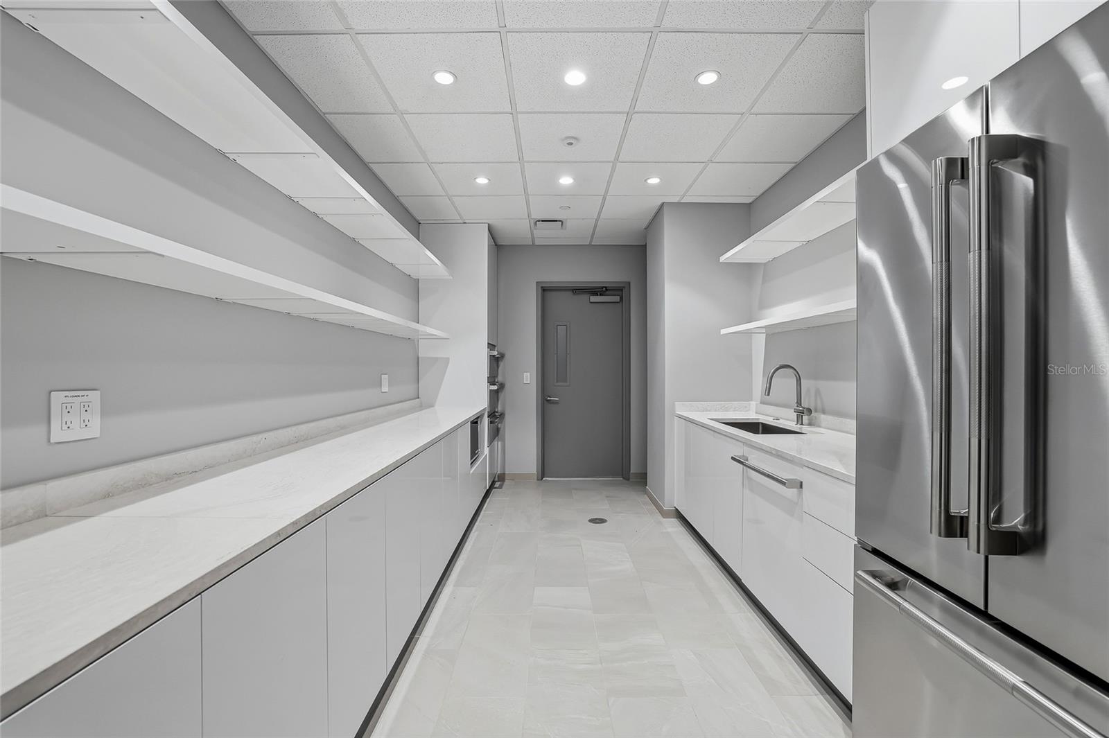 400 CENTRAL - Residential Lease