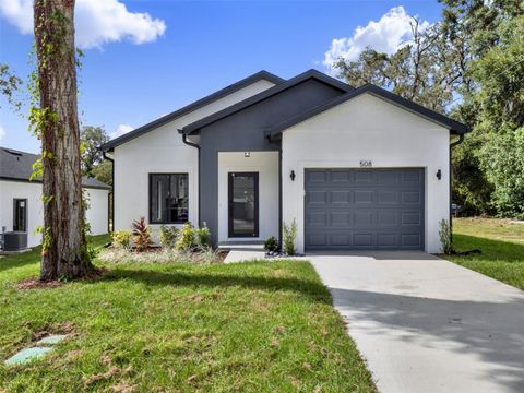 A home in APOPKA