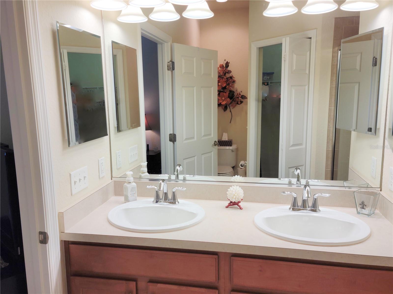 STONEYBROOK AT VENICE - Residential Lease