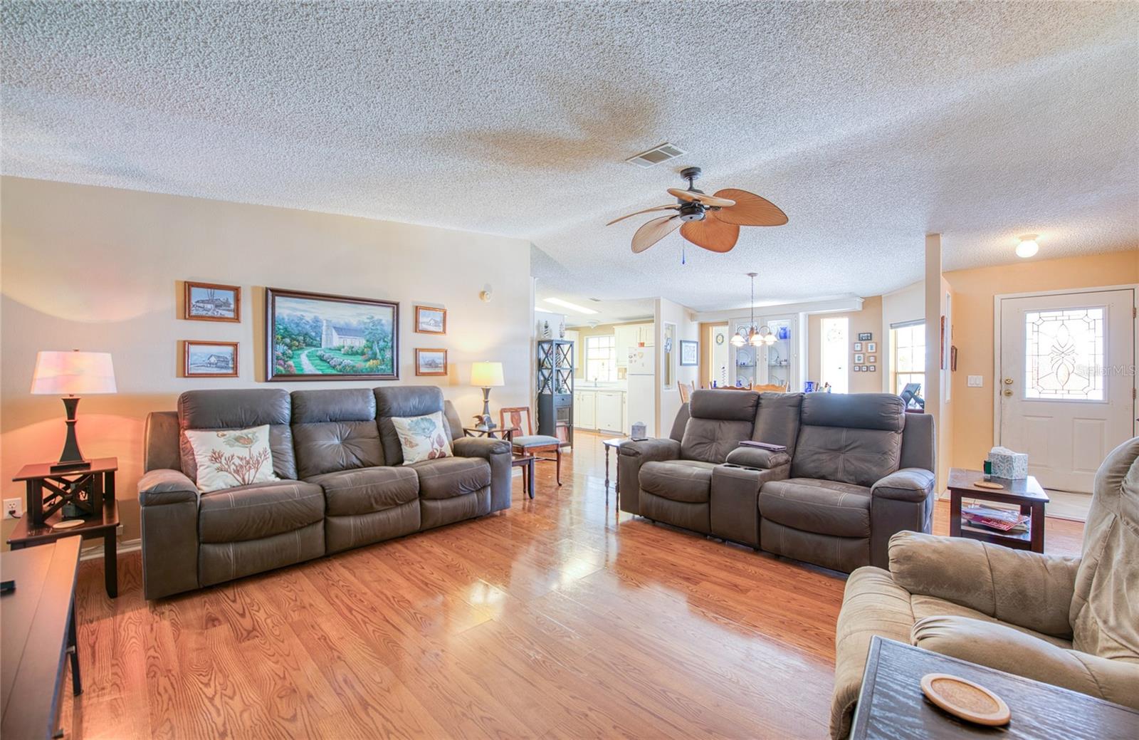 258 PELICAN DRIVE N