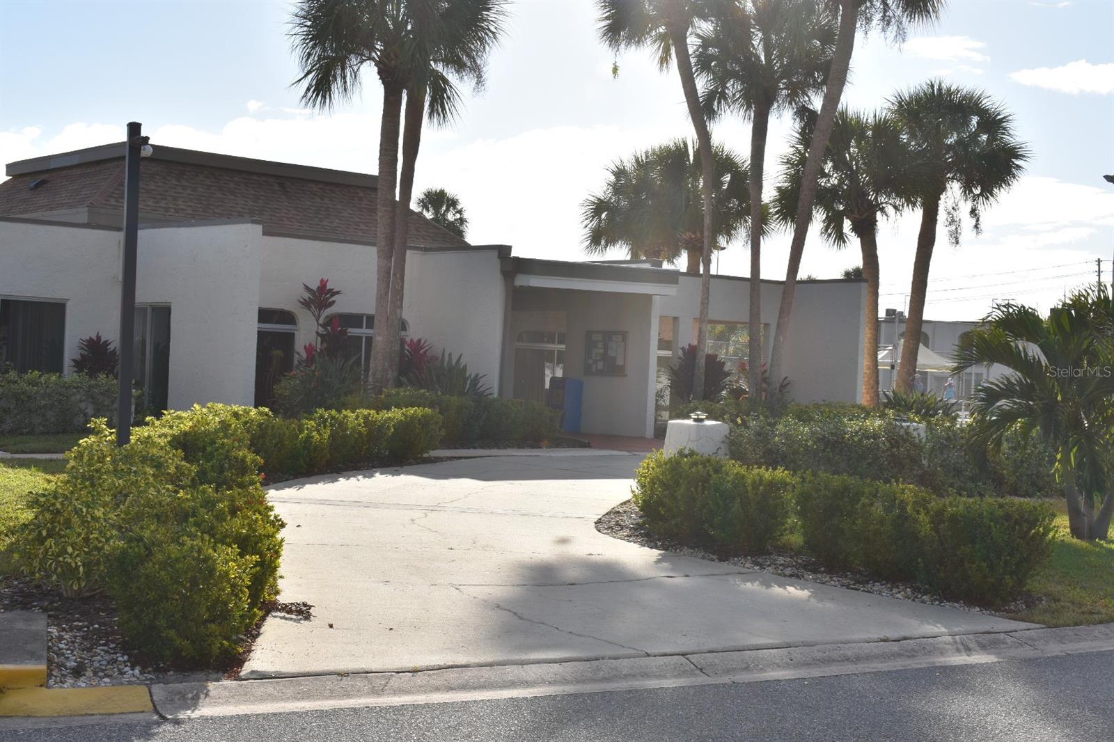 BOULEVARD CLUB THE CONDO - Residential