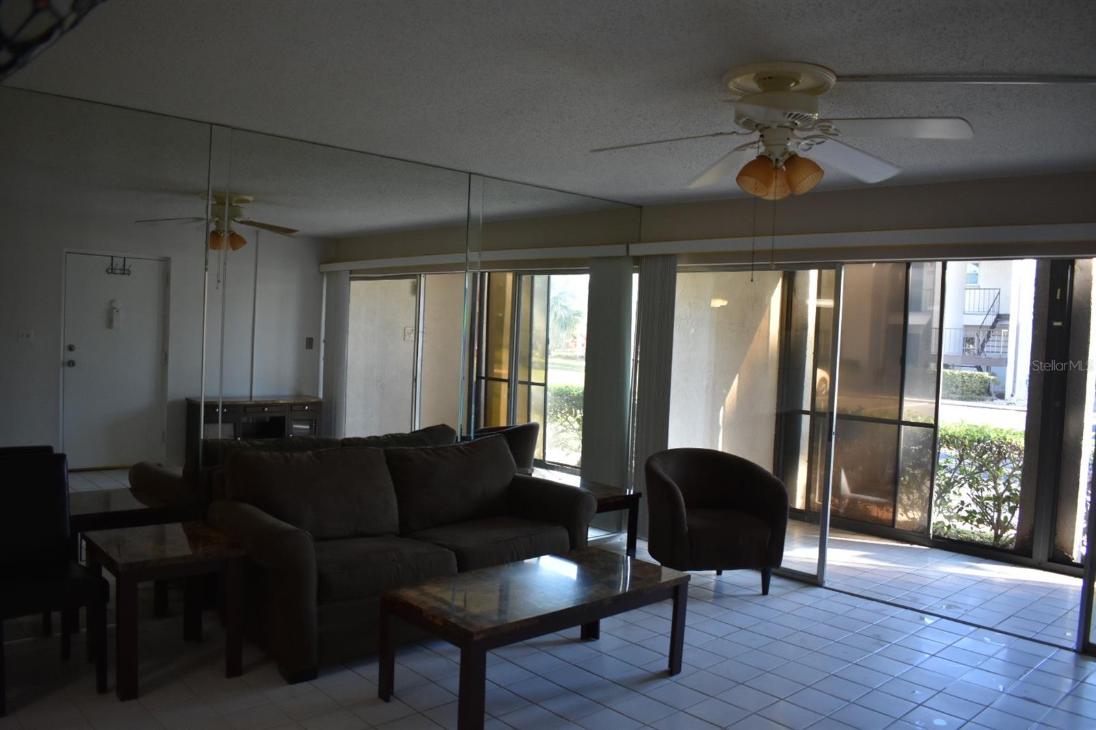 BOULEVARD CLUB THE CONDO - Residential