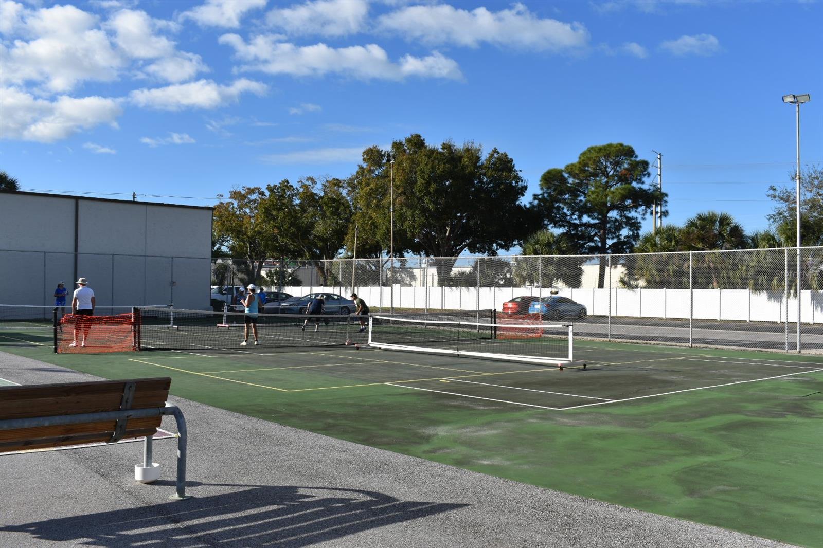 BOULEVARD CLUB THE CONDO - Residential