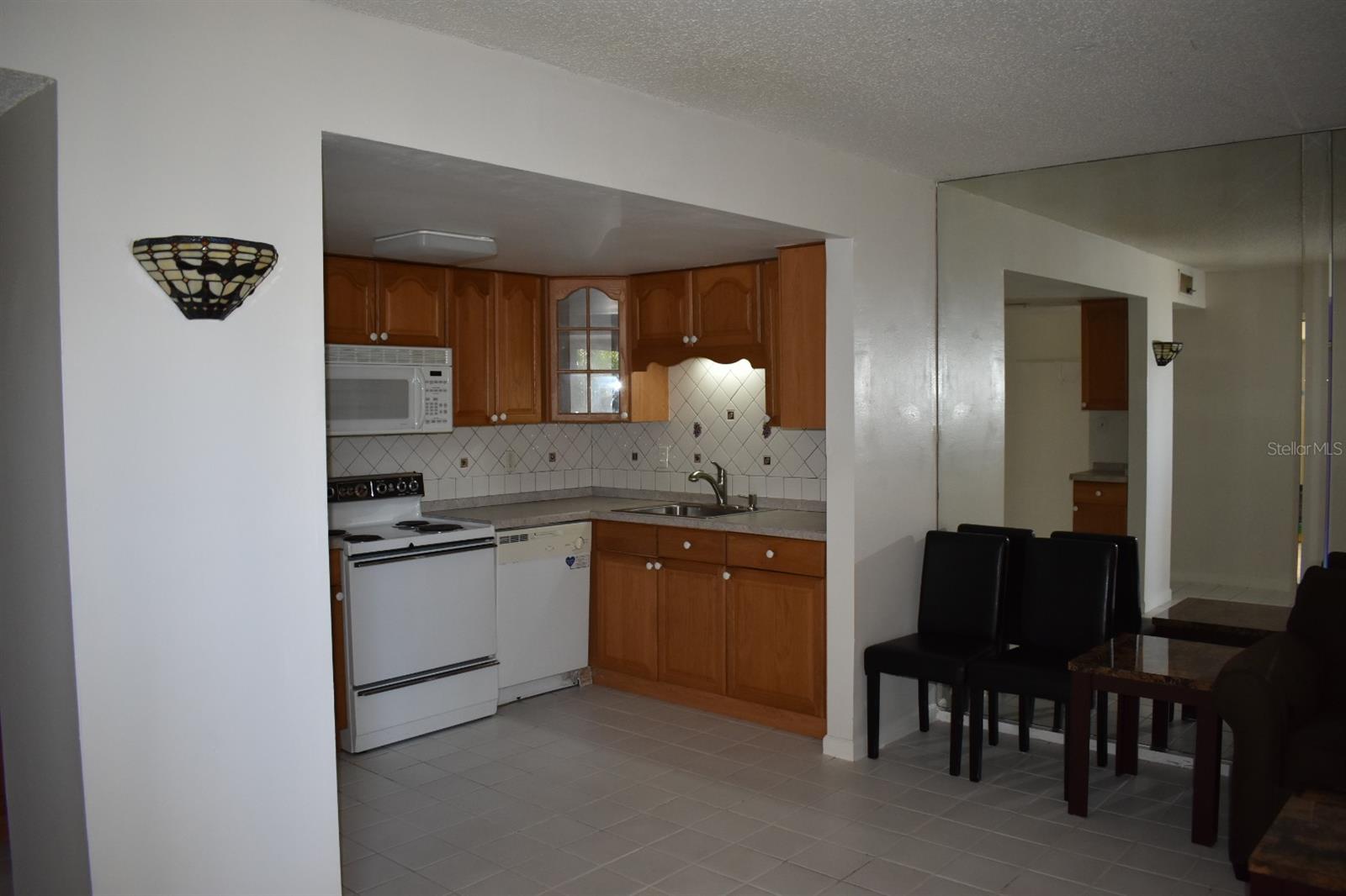 BOULEVARD CLUB THE CONDO - Residential