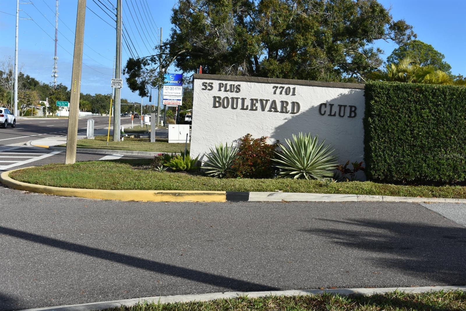 BOULEVARD CLUB THE CONDO - Residential