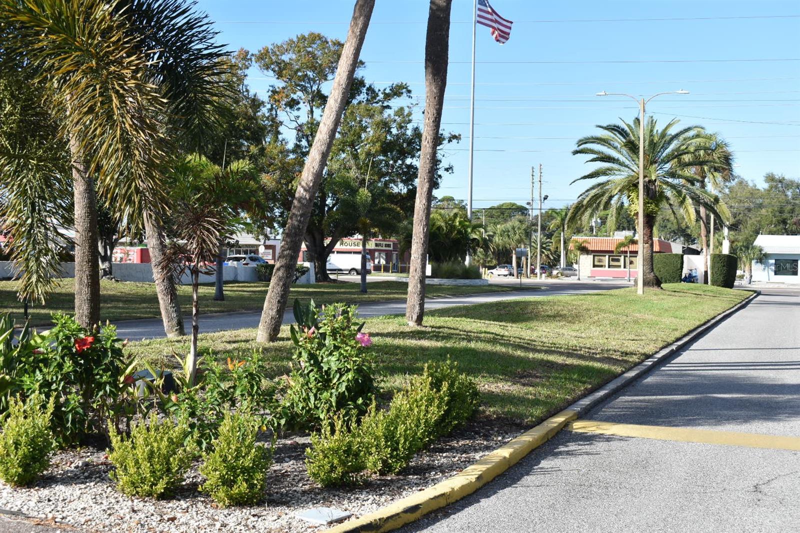 BOULEVARD CLUB THE CONDO - Residential