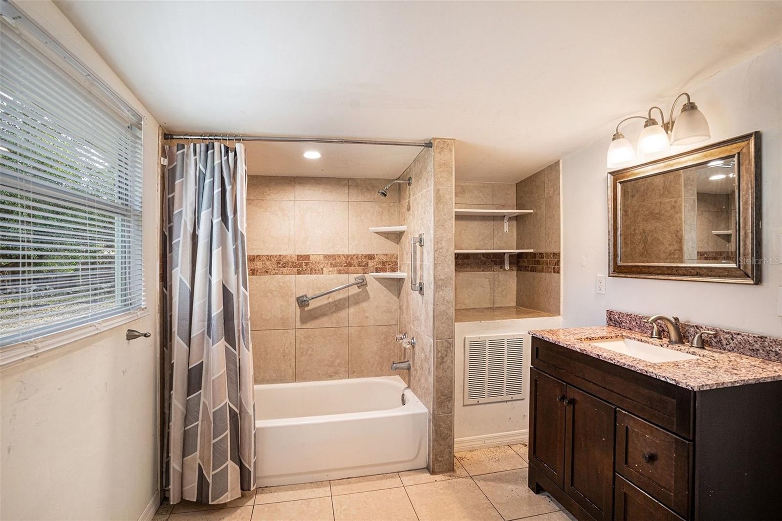 SHAMROCK HEIGHTS - Residential