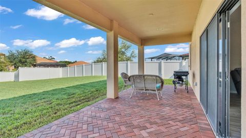 A home in LAKELAND