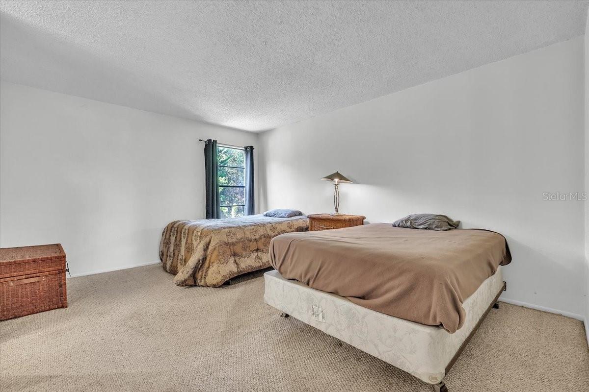 LOCHMOOR - Residential