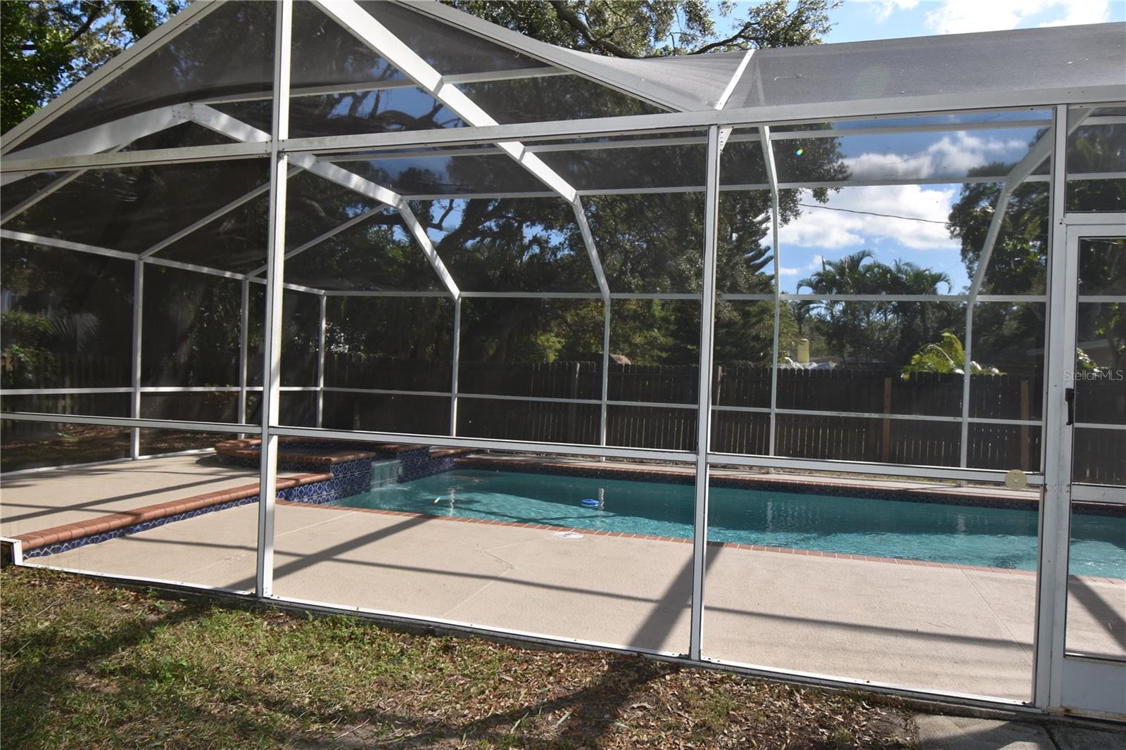 INDIAN ROCKS HIGHLANDS - Residential