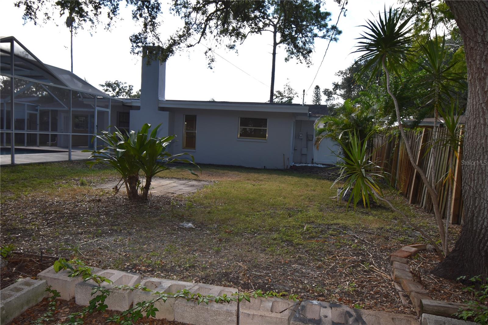 INDIAN ROCKS HIGHLANDS - Residential