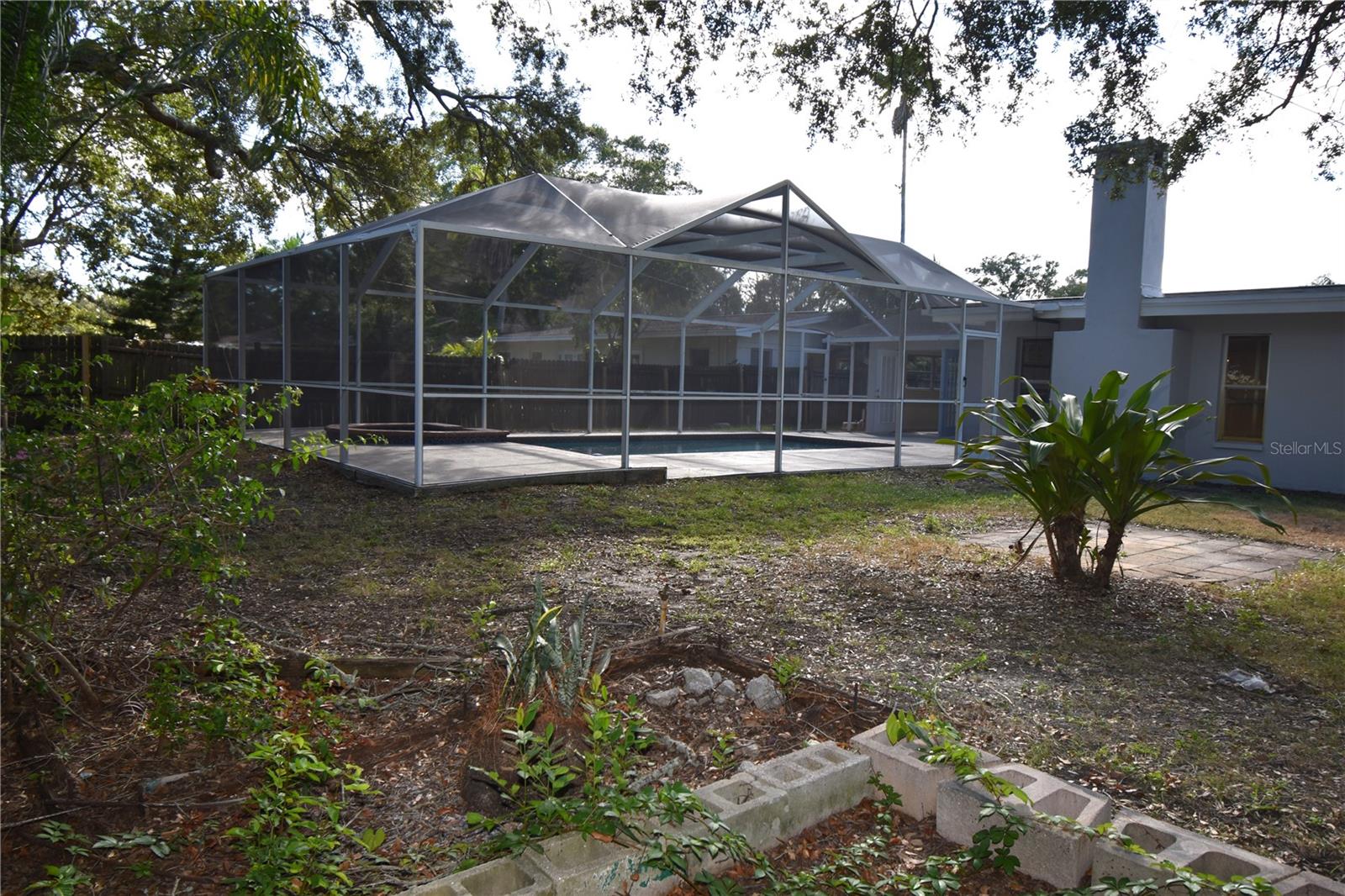 INDIAN ROCKS HIGHLANDS - Residential