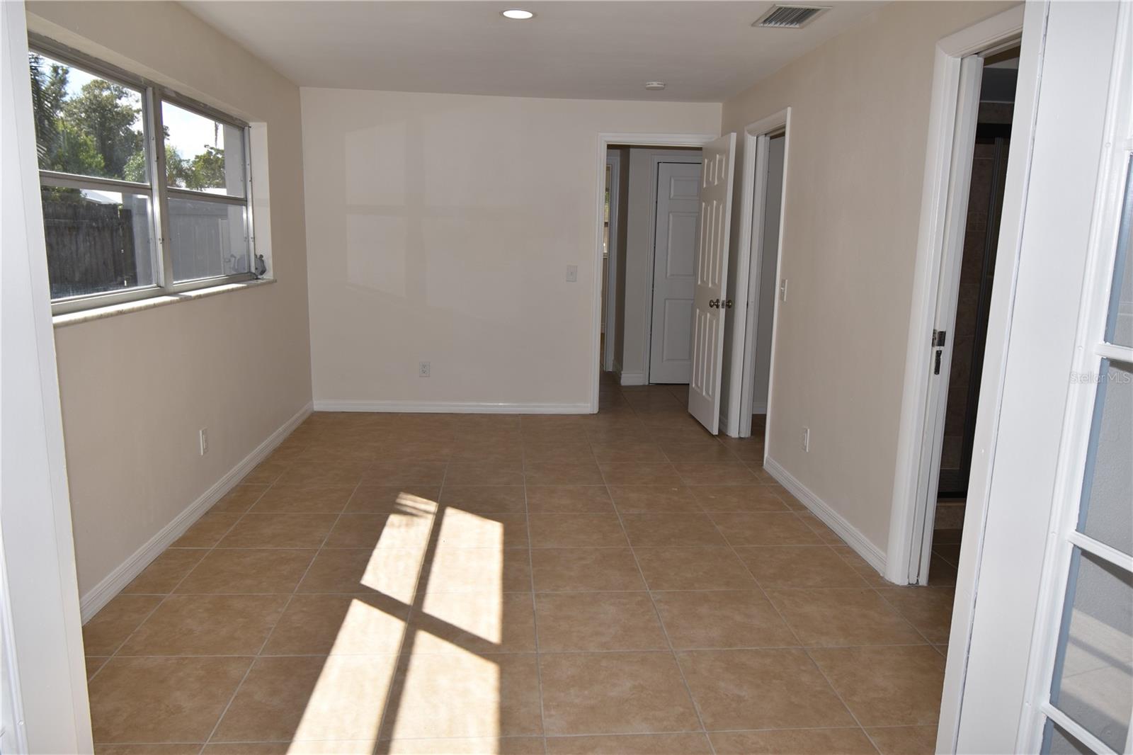 INDIAN ROCKS HIGHLANDS - Residential