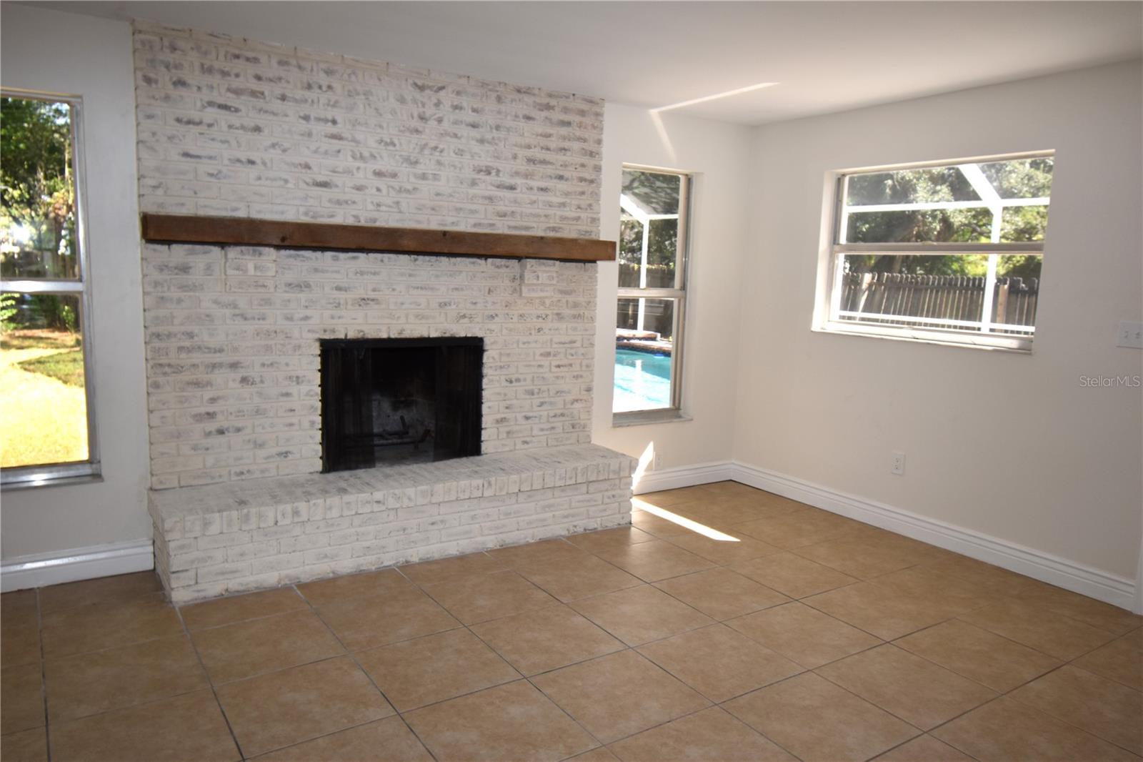 INDIAN ROCKS HIGHLANDS - Residential