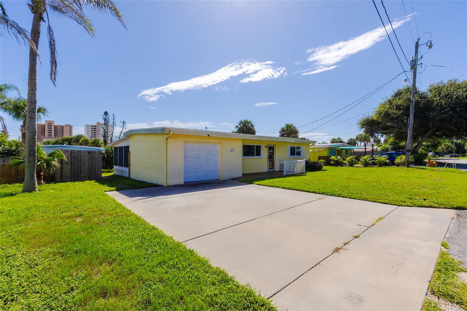 3105 LA PALOMA AVENUE