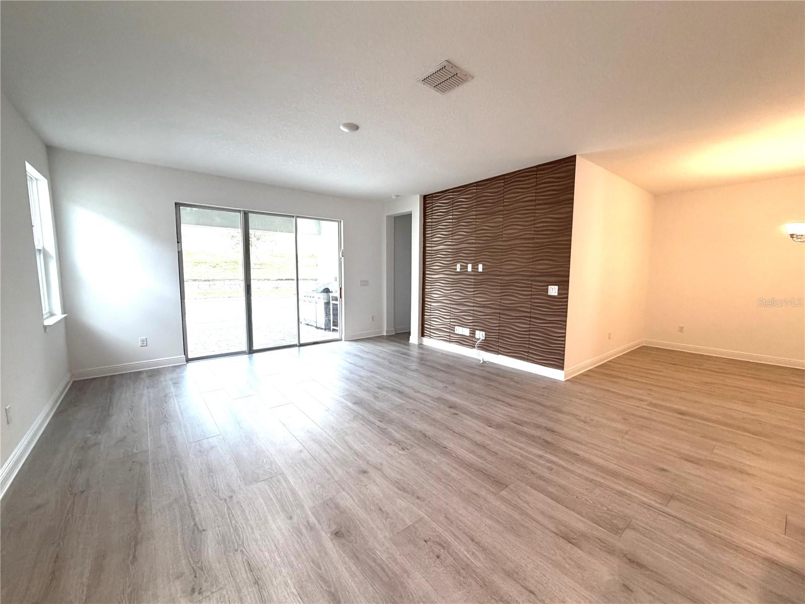 LAKESIDE/HAMLIN - Residential Lease