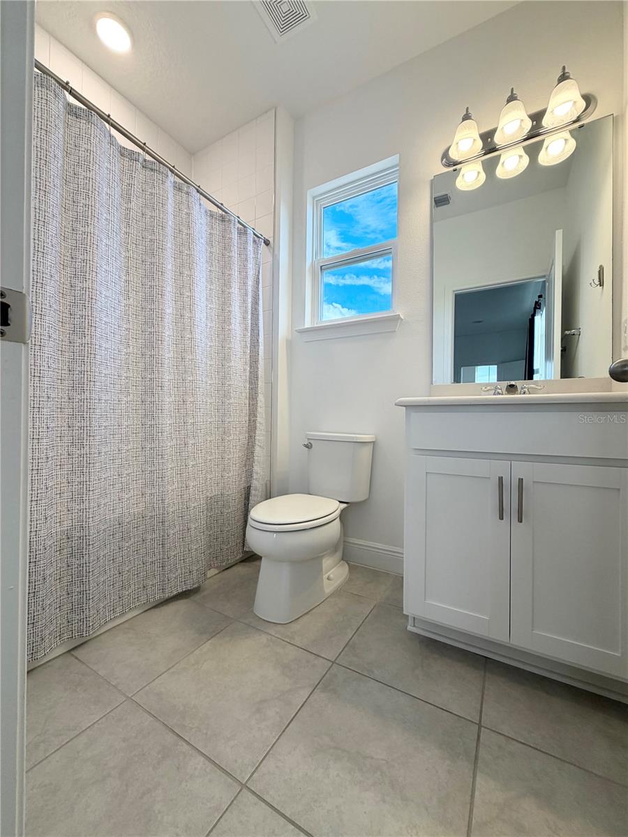 LAKESIDE/HAMLIN - Residential Lease