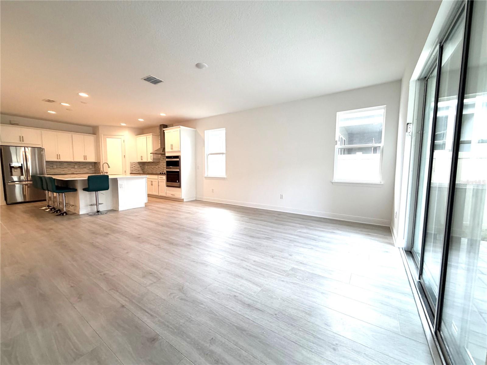 LAKESIDE/HAMLIN - Residential Lease