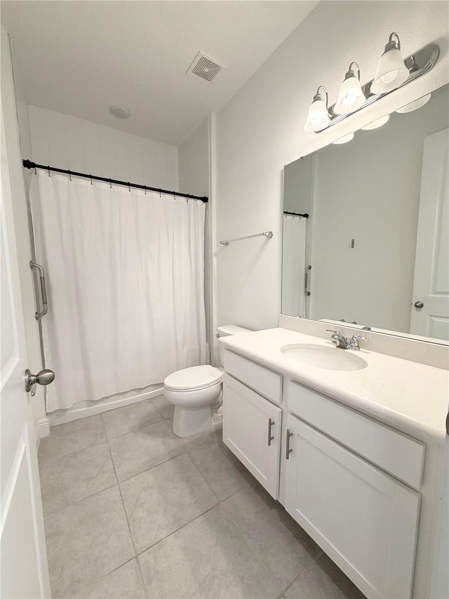 LAKESIDE/HAMLIN - Residential Lease