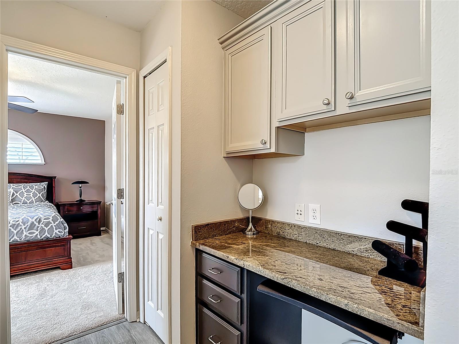 WEST HAMPTON - Residential