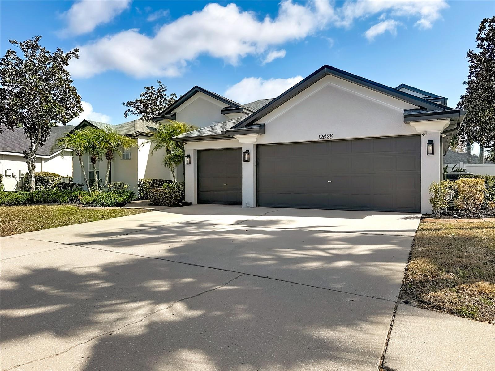 WEST HAMPTON - Residential