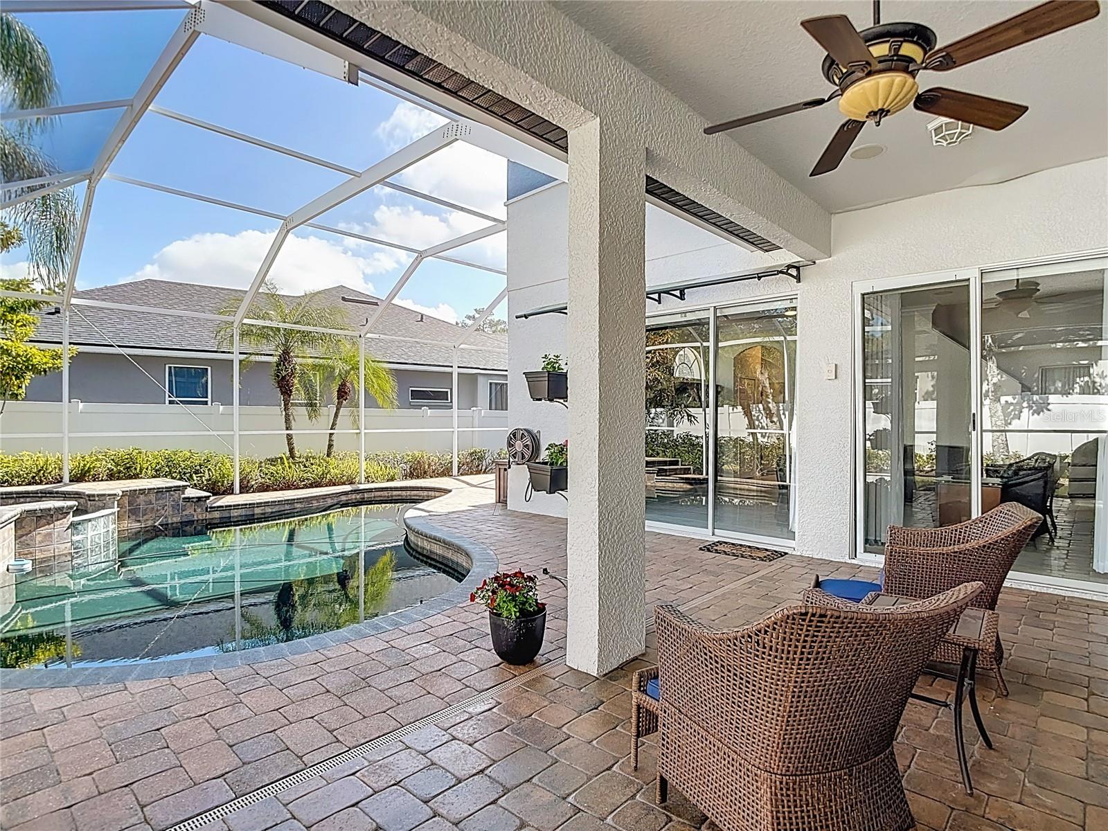 WEST HAMPTON - Residential