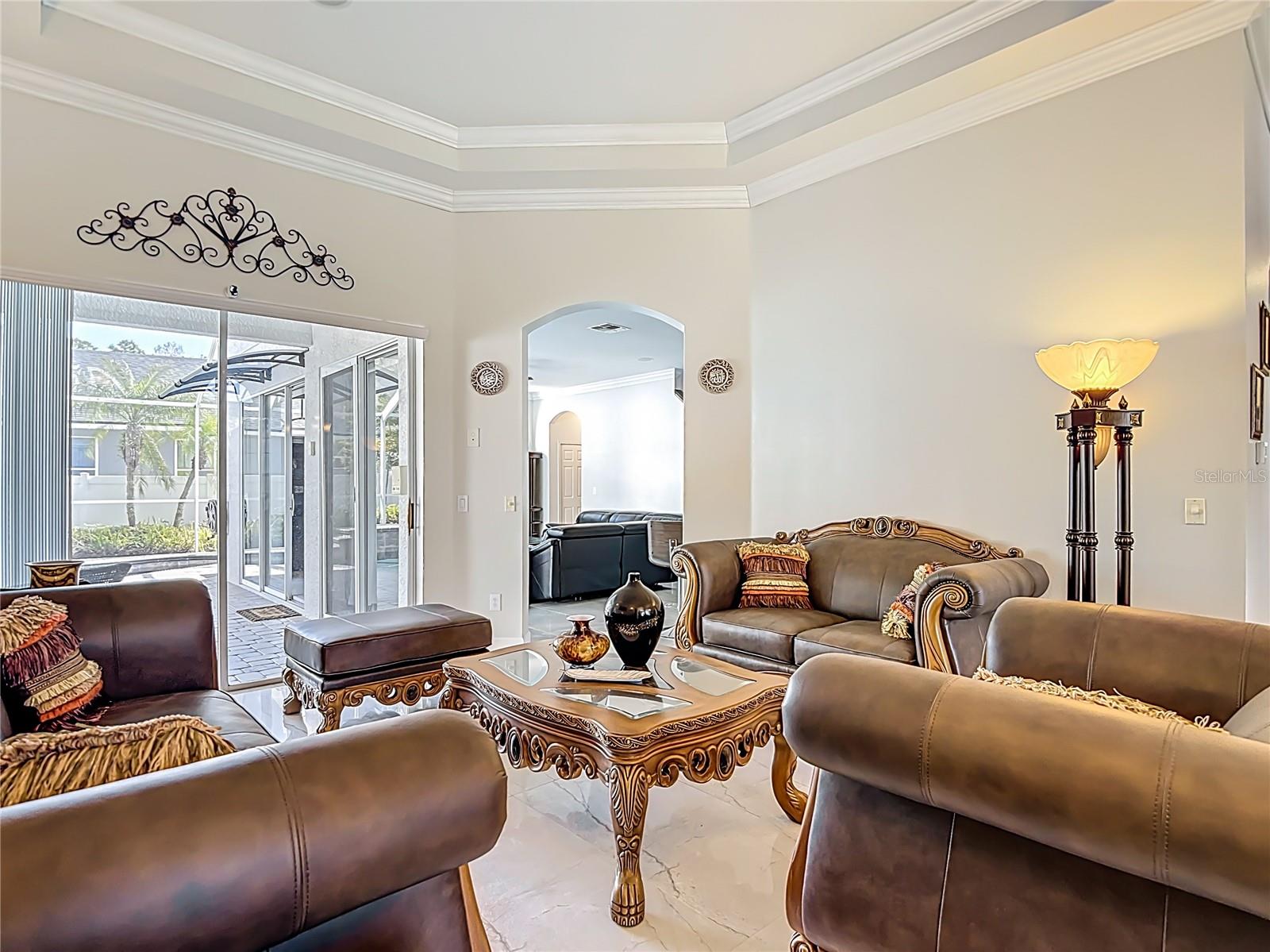 WEST HAMPTON - Residential