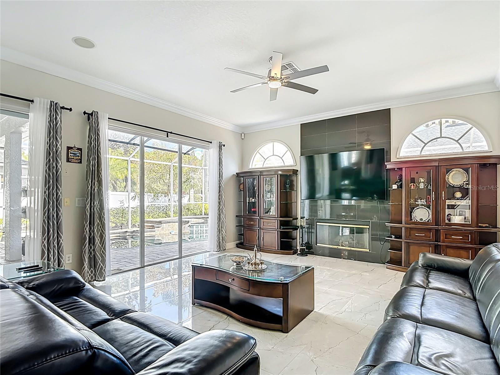 WEST HAMPTON - Residential