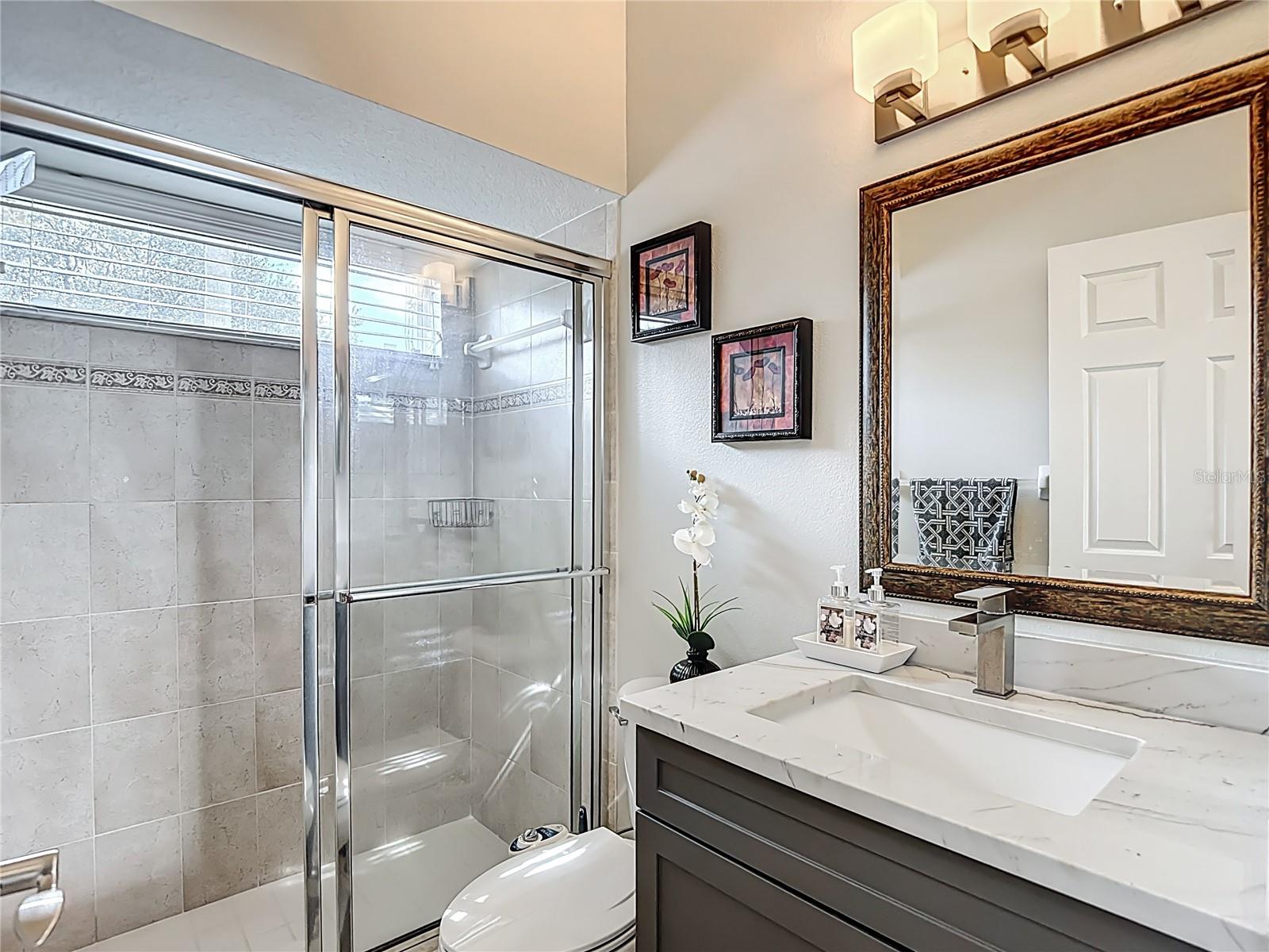 WEST HAMPTON - Residential