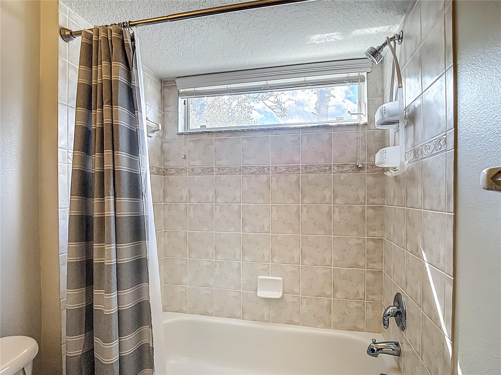 WEST HAMPTON - Residential