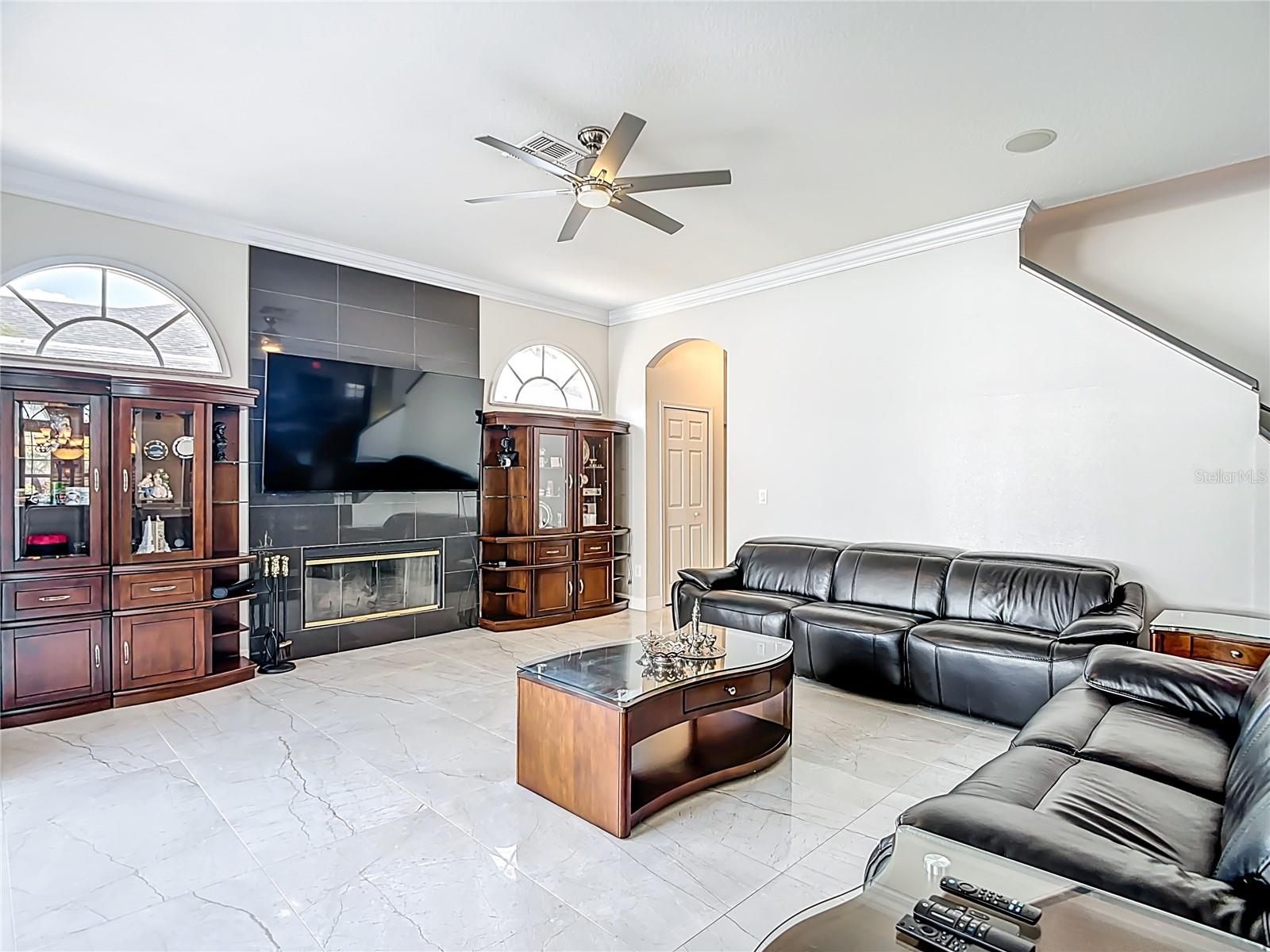 WEST HAMPTON - Residential