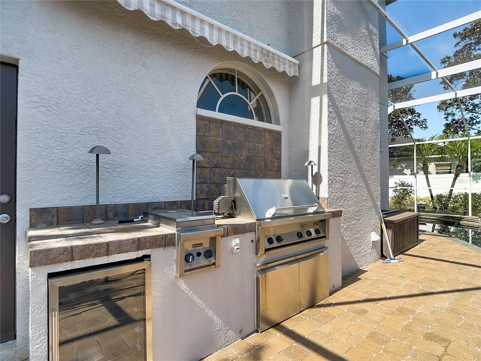 WEST HAMPTON - Residential