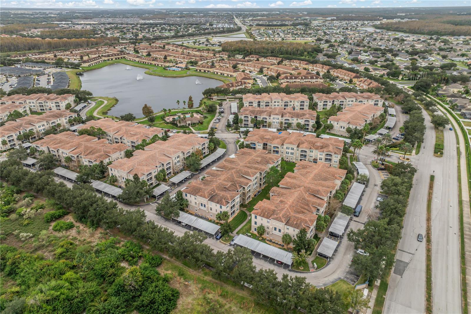 FLORA RIDGE CONDO PH 5 BLDG 2 - Residential