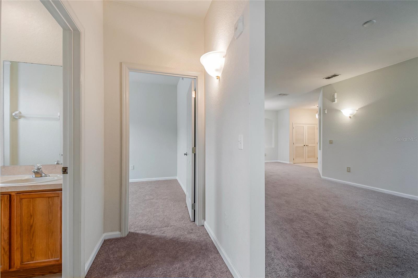 FLORA RIDGE CONDO PH 5 BLDG 2 - Residential