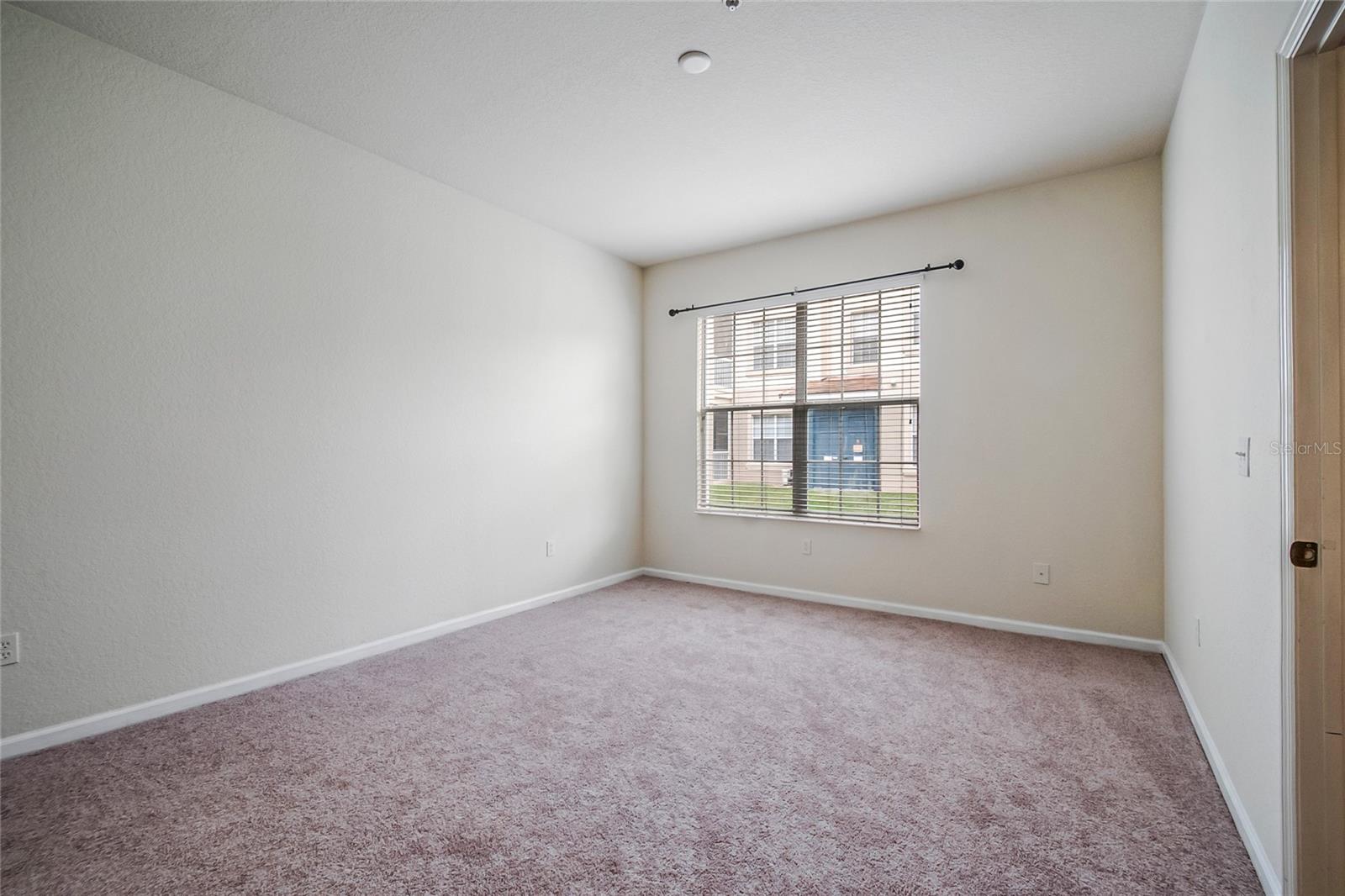 FLORA RIDGE CONDO PH 5 BLDG 2 - Residential