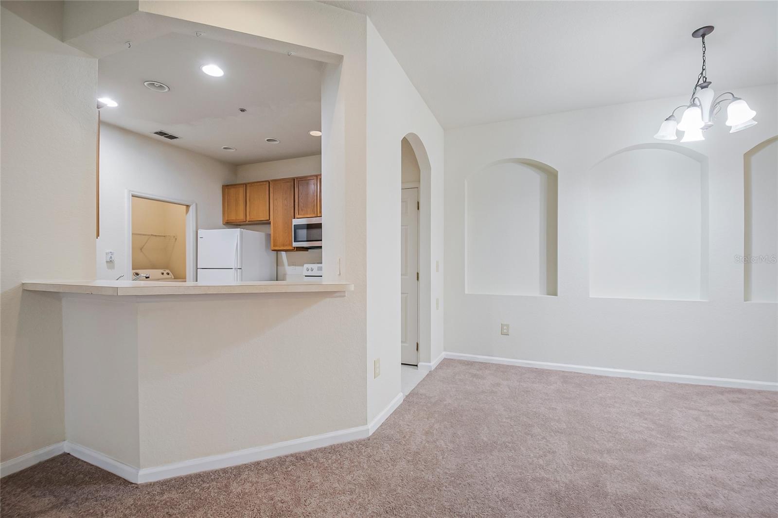 FLORA RIDGE CONDO PH 5 BLDG 2 - Residential