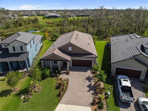 A home in PARRISH