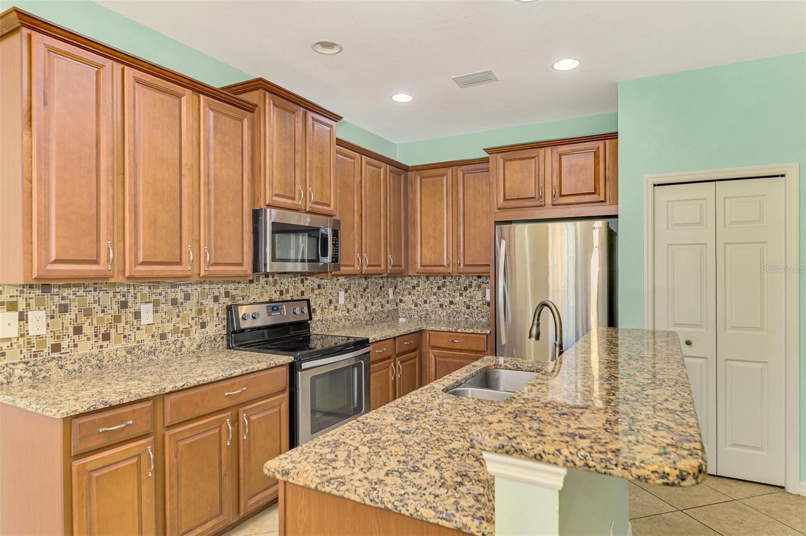 PENNINGTON PLACE - Residential Lease