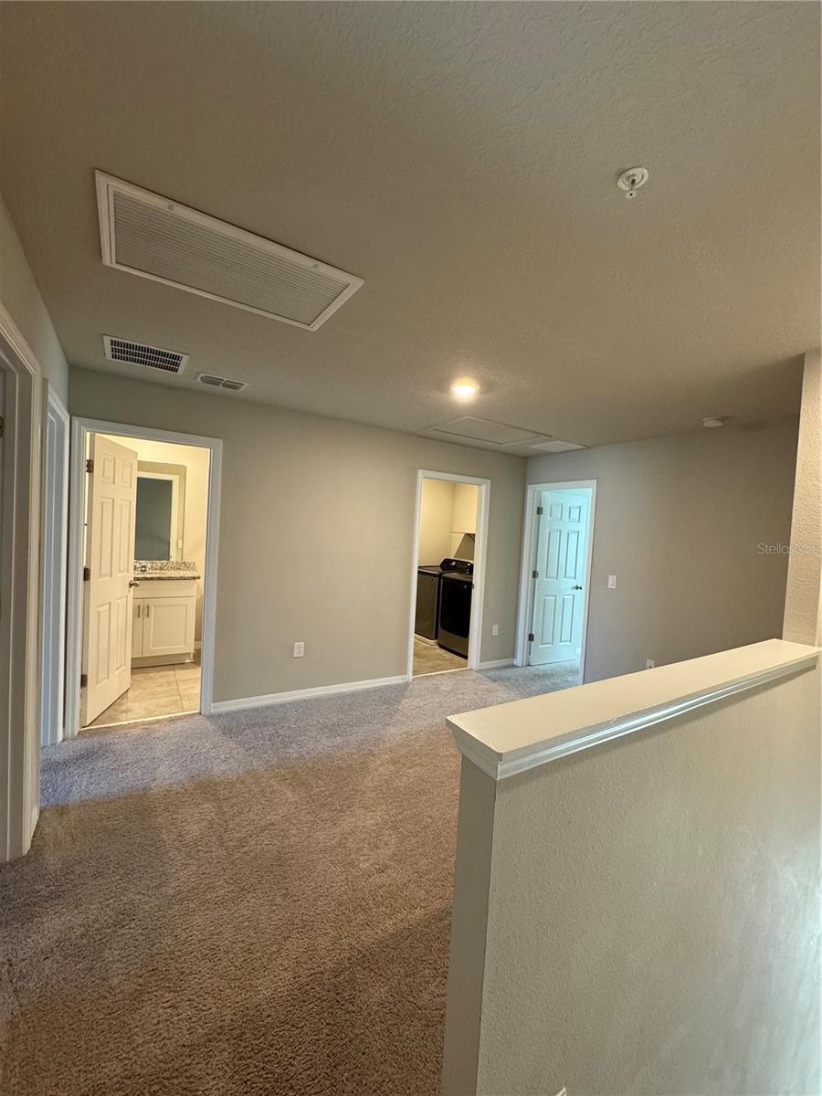 PRAIRIE MDWS - Residential Lease